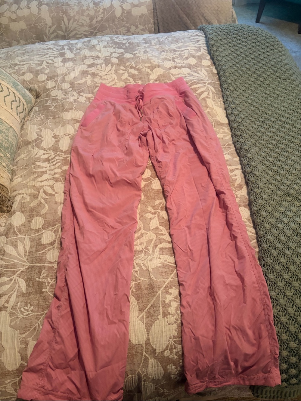 Lululemon Dance Pants Double Lined in Pink